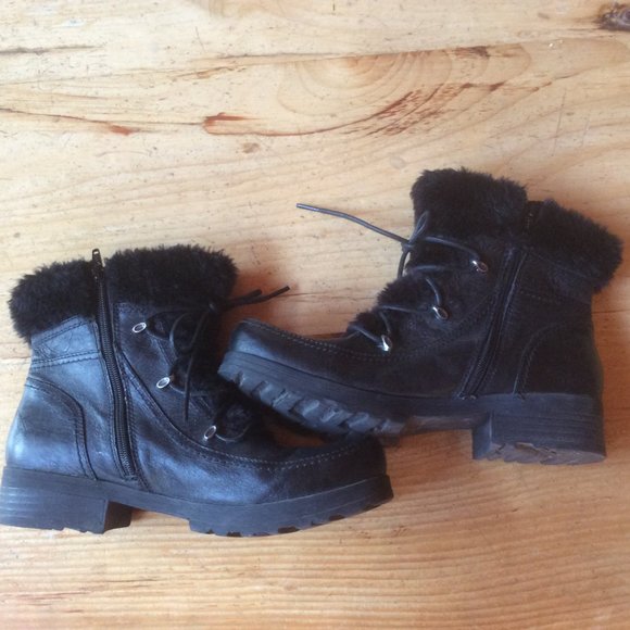 BareTraps Presume Black Leather Faux Fur Lace Up Inner Zip Winter Boots Size 10M - Picture 7 of 7